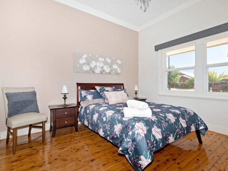 Photo - 1/147 Lawrence Street, Wodonga VIC 3690 - Image 6