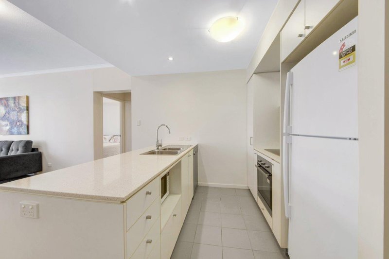 Photo - 114/75 Central Lane, Gladstone Central QLD 4680 - Image 3