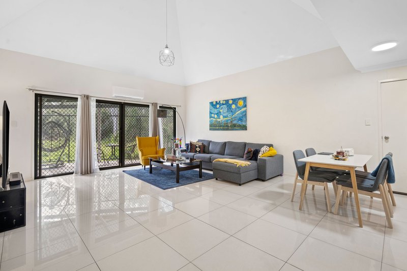 Photo - 1/148 Beenleigh Road, Sunnybank QLD 4109 - Image 1