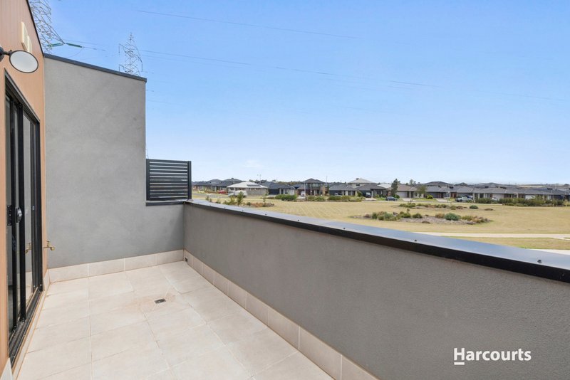 Photo - 1148 Dohertys Road, Tarneit VIC 3029 - Image 6