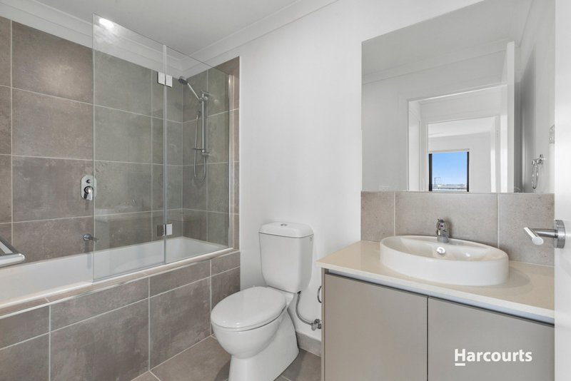 Photo - 1148 Dohertys Road, Tarneit VIC 3029 - Image 8