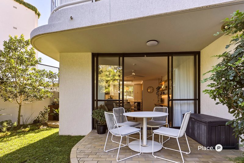 Photo - 1/148 Oxlade Drive, New Farm QLD 4005 - Image 5