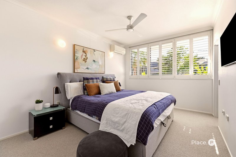 Photo - 1/148 Oxlade Drive, New Farm QLD 4005 - Image 10