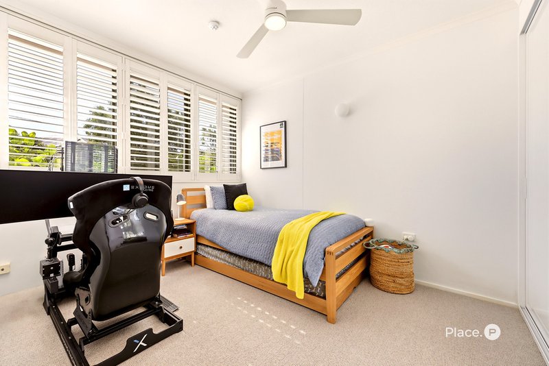 Photo - 1/148 Oxlade Drive, New Farm QLD 4005 - Image 12