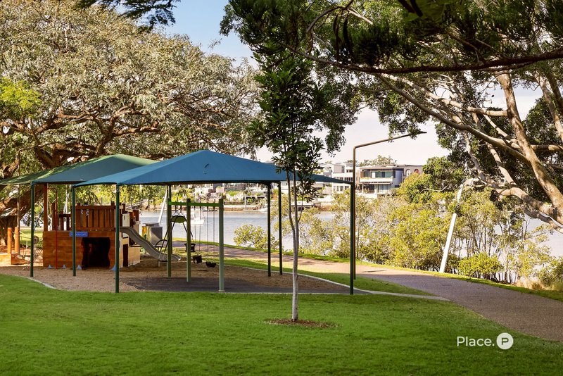 Photo - 1/148 Oxlade Drive, New Farm QLD 4005 - Image 18