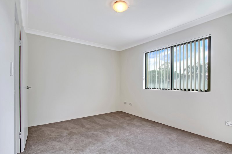 Photo - 11/49 Dobson Crescent, Baulkham Hills NSW 2153 - Image 4