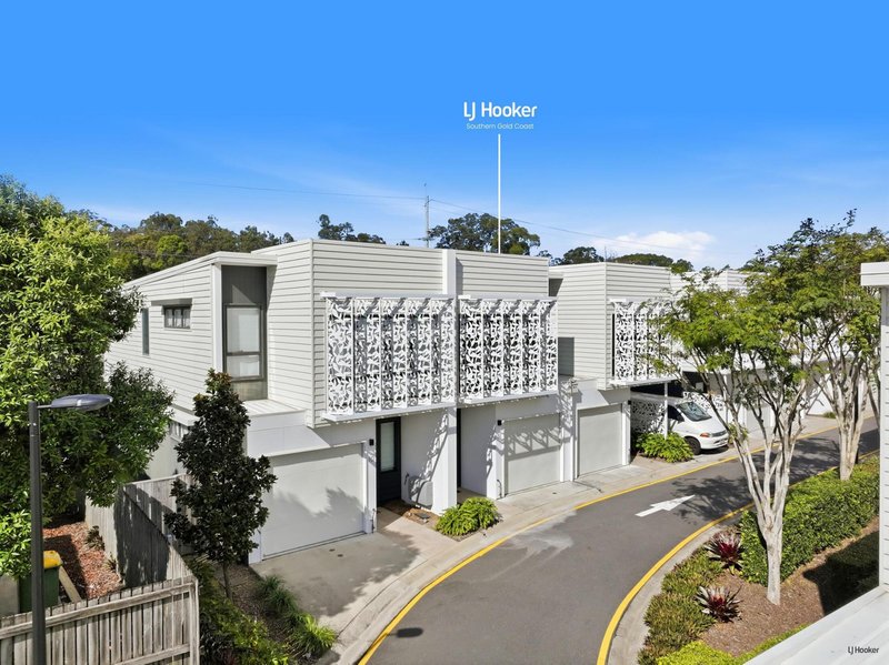 Photo - 11/4A-8 Hansford Road, Coombabah QLD 4216 - Image 1