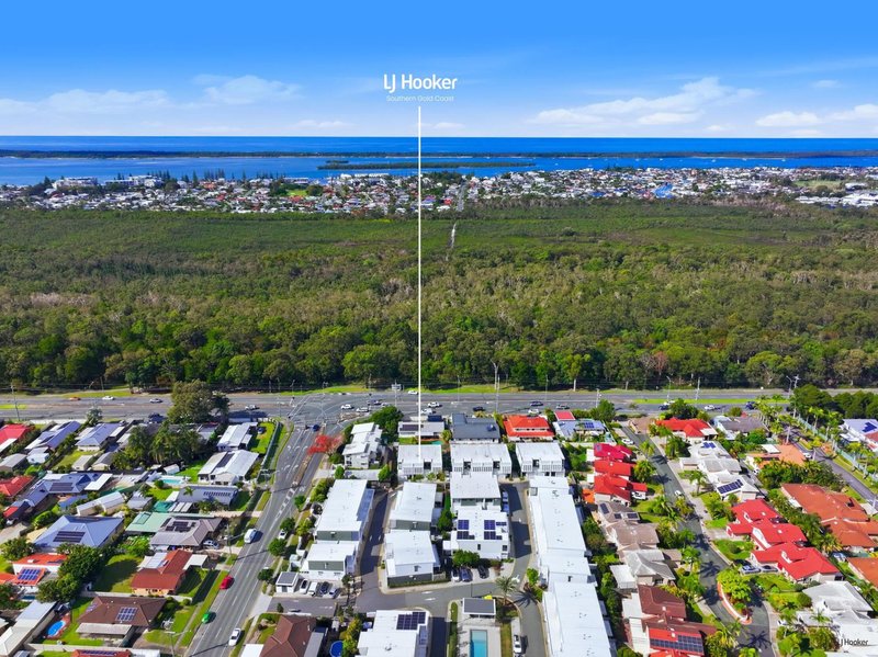 Photo - 11/4A-8 Hansford Road, Coombabah QLD 4216 - Image 2