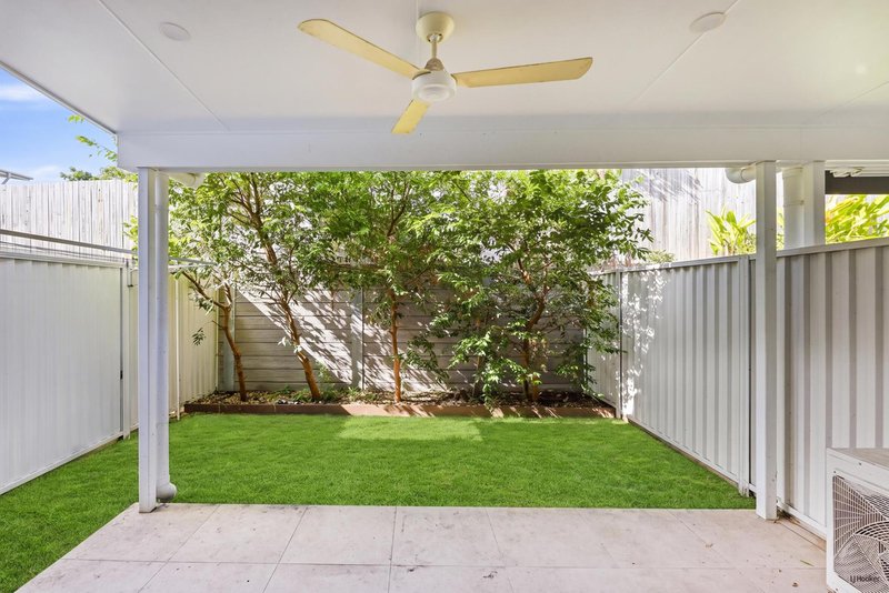 Photo - 11/4A-8 Hansford Road, Coombabah QLD 4216 - Image 5
