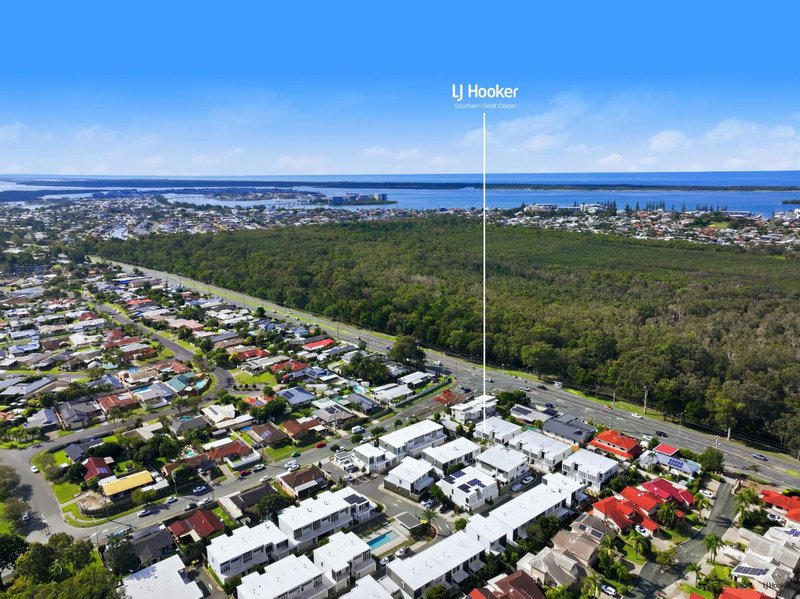 Photo - 11/4A-8 Hansford Road, Coombabah QLD 4216 - Image 15
