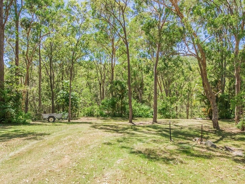 Photo - 114a Bonogin Rd , Bonogin QLD 4213 - Image 4