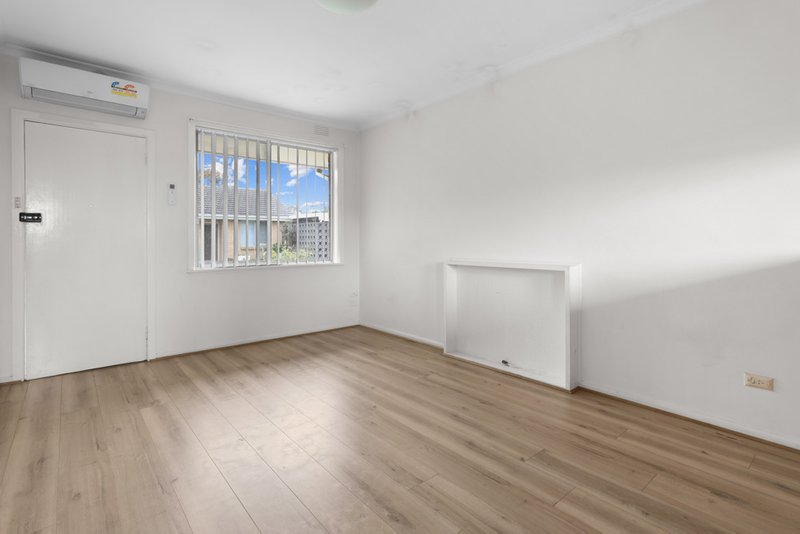 Photo - 11/4A Colonsay Road, Springvale VIC 3171 - Image 2