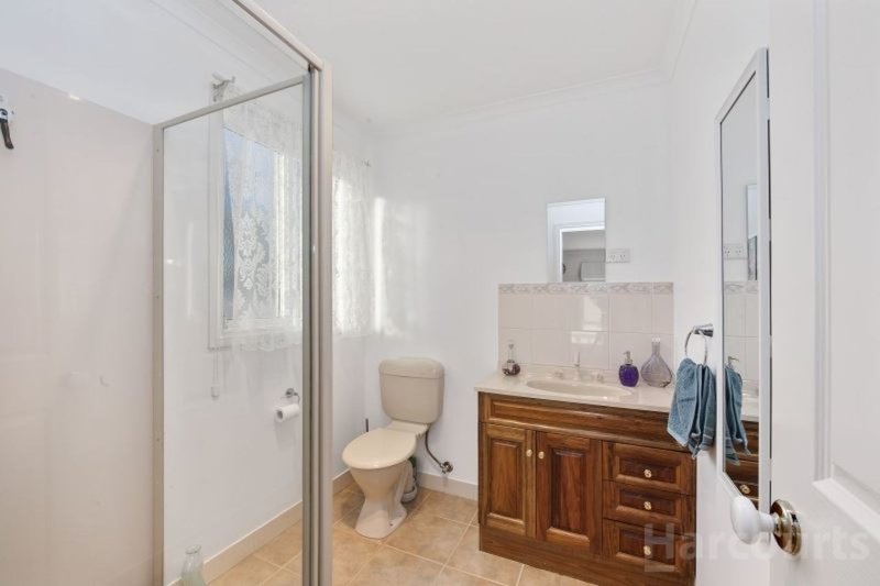 Photo - 114a Daylesford Road, Brown Hill VIC 3350 - Image 7