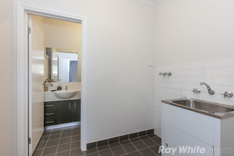 Photo - 1/15-16 Macartney Street, Reservoir VIC 3073 - Image 9