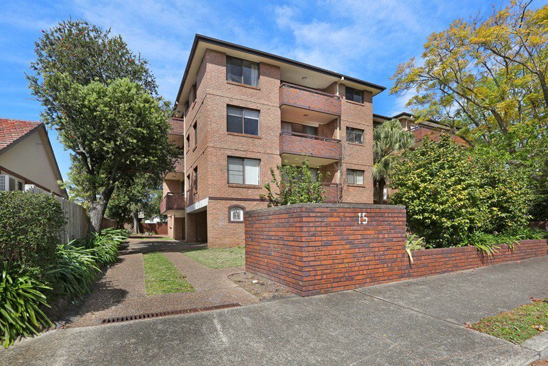 Photo - 1/15-17 Albert Parade, Ashfield NSW 2131 - Image 5