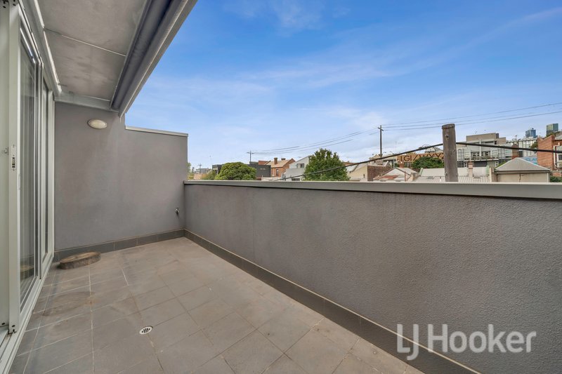 Photo - 1/15-19 Stawell Street, North Melbourne VIC 3051 - Image 7