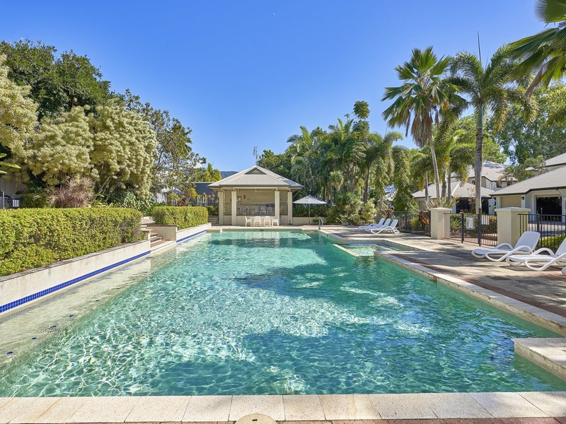 Photo - 11/5-7 Arlington Esplanade, Clifton Beach QLD 4879 - Image 5