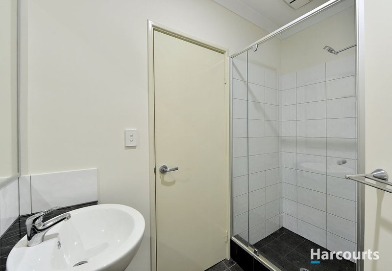 Photo - 1/15 Allnutt Street, Mandurah WA 6210 - Image 9