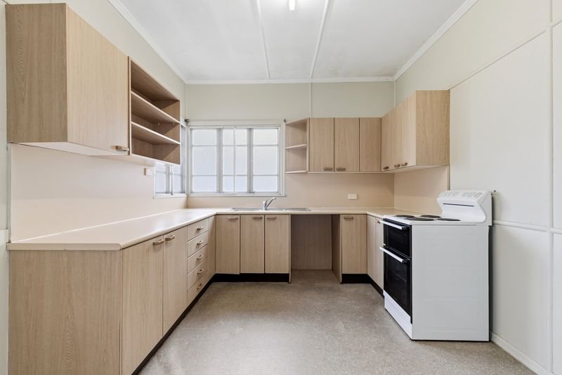 Photo - 115 Borden Street, Sherwood QLD 4075 - Image 4
