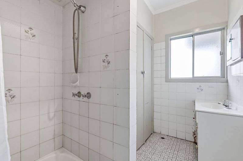 Photo - 115 Borden Street, Sherwood QLD 4075 - Image 9