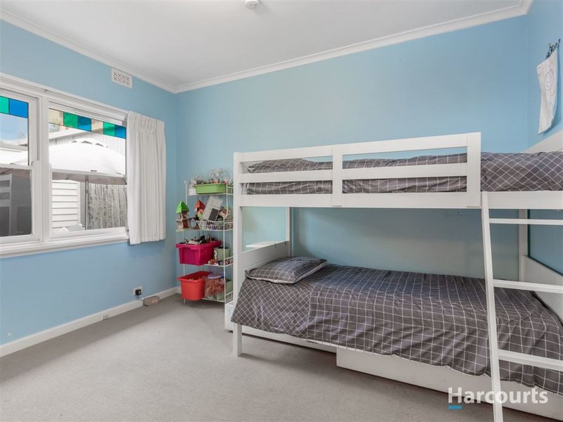 Photo - 1/15 Bursaria Avenue, Ferntree Gully VIC 3156 - Image 9