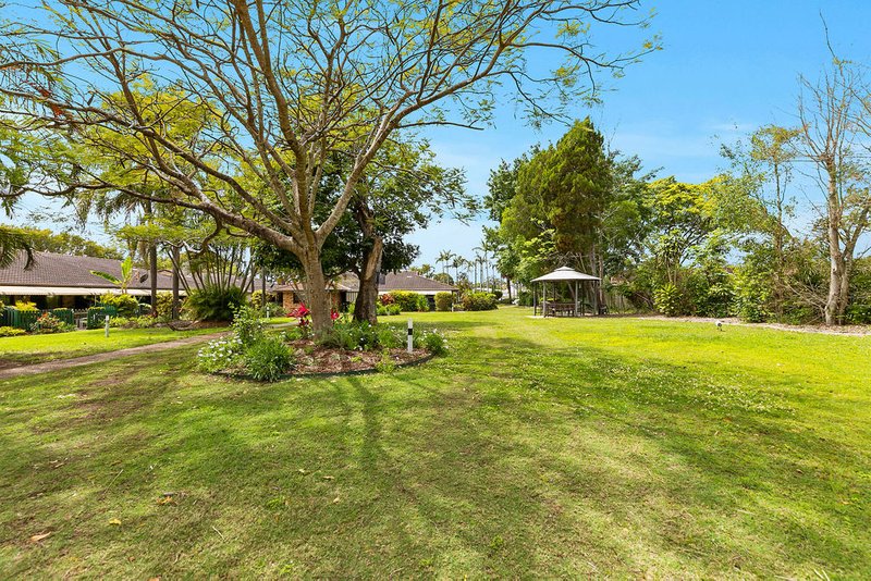 Photo - 1/15 Carmichael Place, Wynnum West QLD 4178 - Image 6