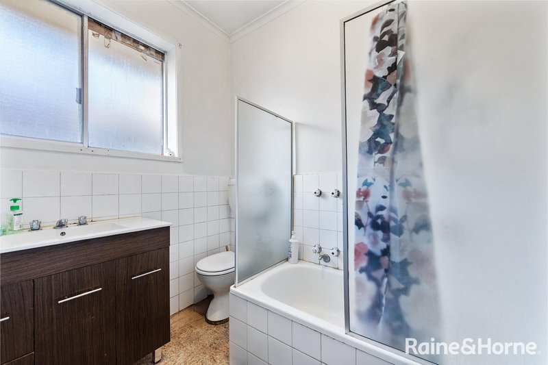 Photo - 11/5 Carmichael Street, West Footscray VIC 3012 - Image 3