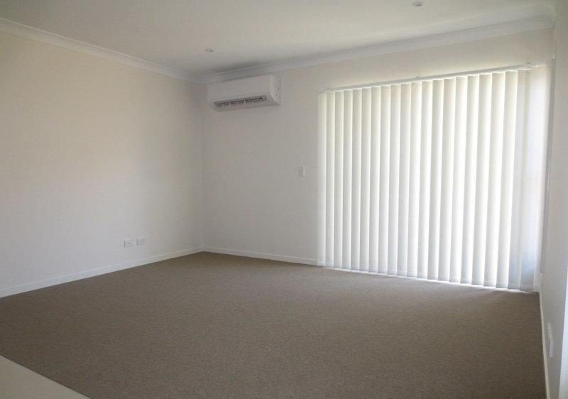 Photo - 1/15 Chrome Drive, Pimpama QLD 4209 - Image 4