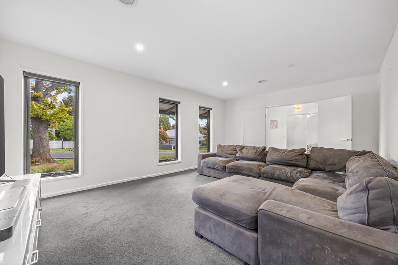 Photo - 115 Clayton Street, Golden Point VIC 3350 - Image 9