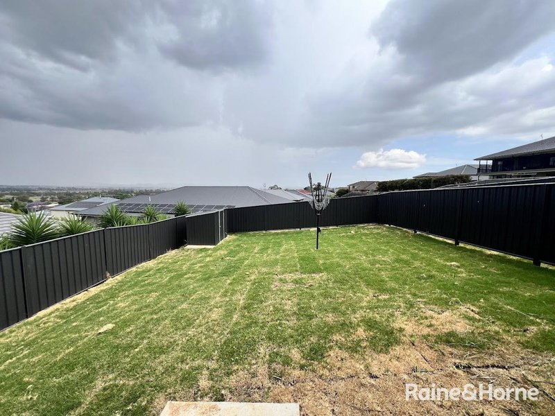 Photo - 1/15 Conway Close, North Tamworth NSW 2340 - Image 19