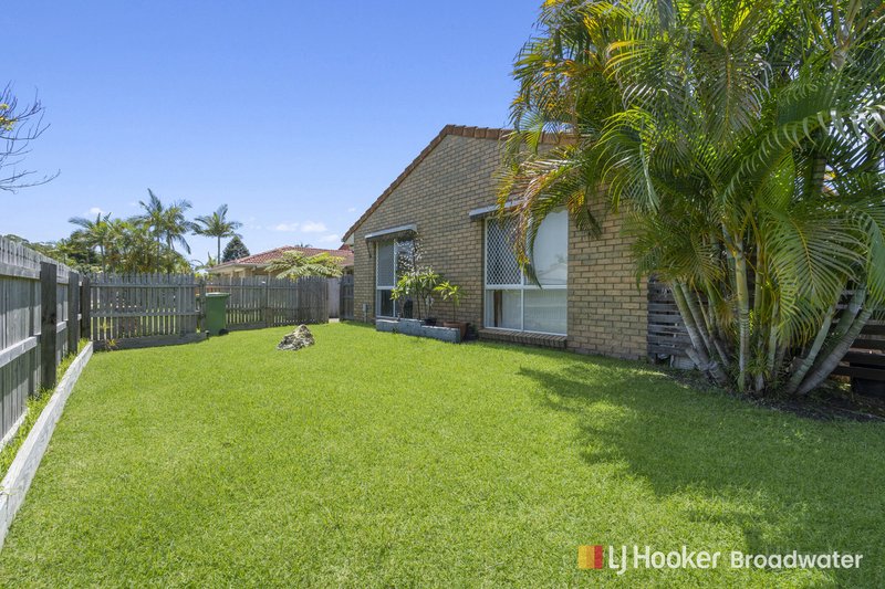 Photo - 1/15 Coventry Court, Labrador QLD 4215 - Image 2