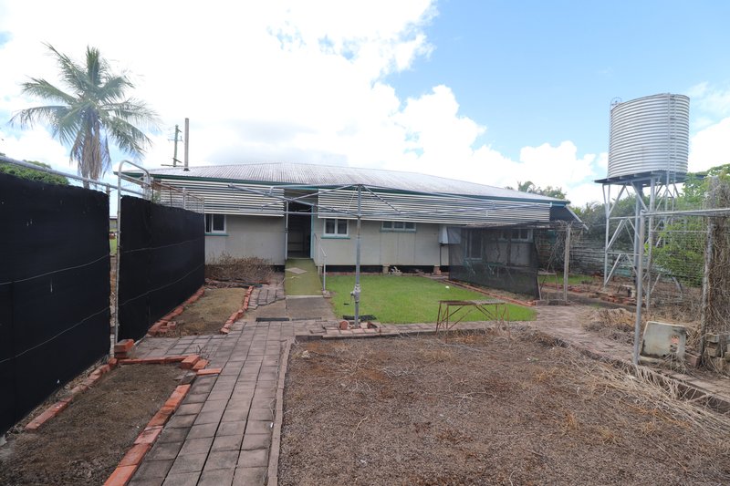 Photo - 115 Cox Street, Ayr QLD 4807 - Image 9