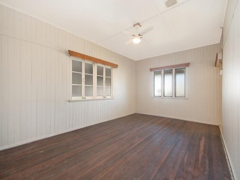 Photo - 115 Dearness St , Garbutt QLD 4814 - Image 6