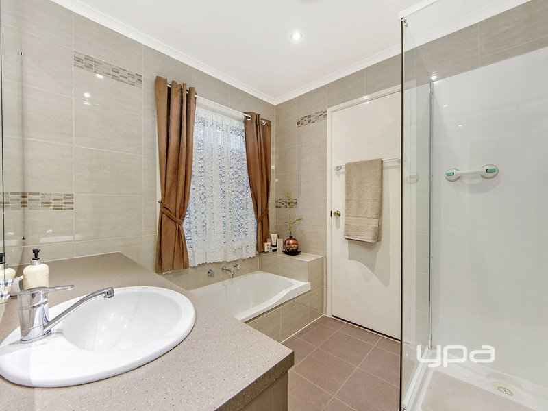 Photo - 115 Denton Avenue, St Albans VIC 3021 - Image 8