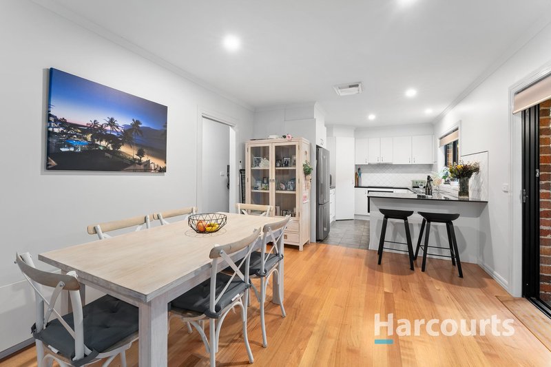 Photo - 1/15 Dermot Street, Oakleigh South VIC 3167 - Image 4