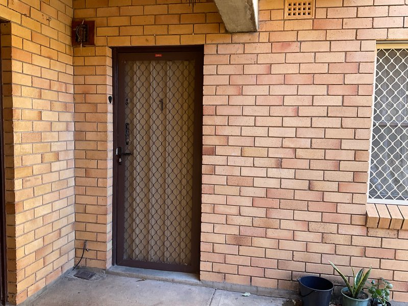 Photo - 1/15 Diane Street, Tamworth NSW 2340 - Image 3