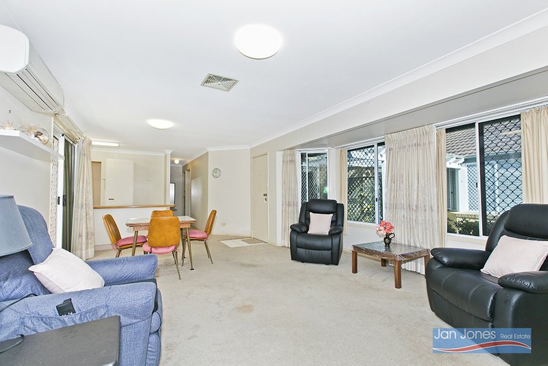 Photo - 1/15 Dix St , Redcliffe QLD 4020 - Image 5