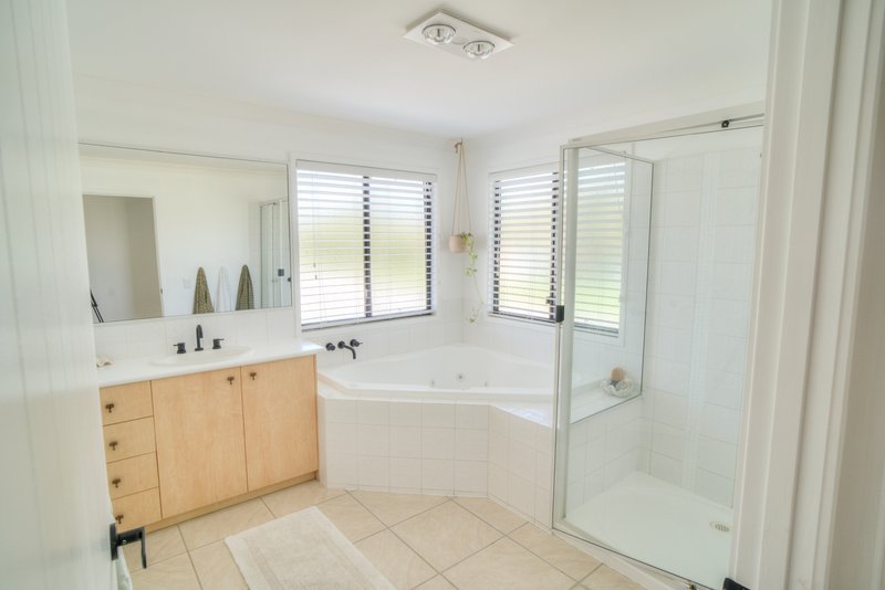 Photo - 1/15 Dolphin Court, Agnes Water QLD 4677 - Image 8