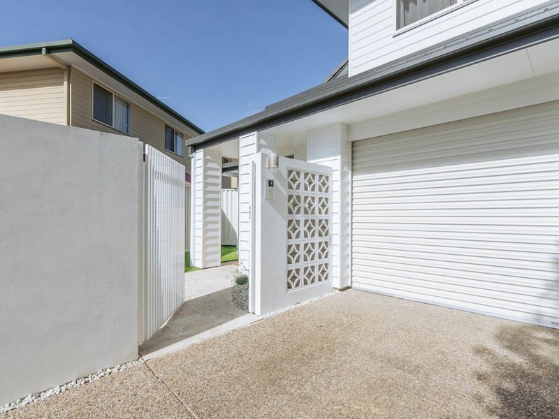 Photo - 1/15 Douma Drive, Mudgeeraba QLD 4213 - Image 2