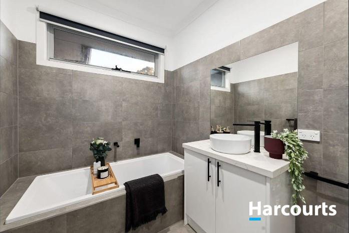 Photo - 1/15 Drina Street, Strathmore VIC 3041 - Image 5