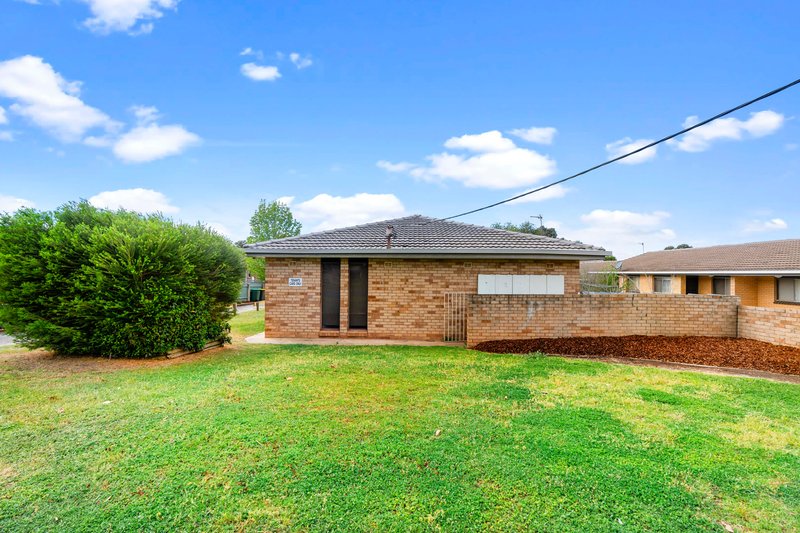 Photo - 1/15 Edney Street, Kooringal NSW 2650 - Image 1