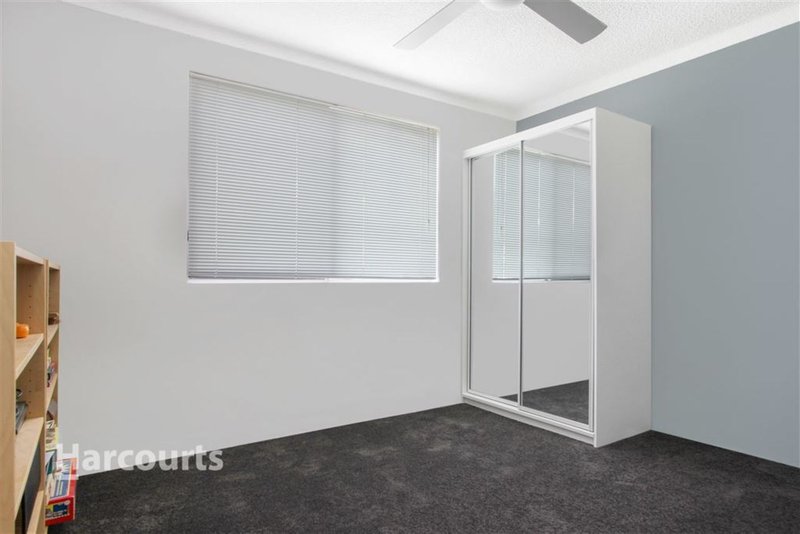 Photo - 1/15 England Street, West Wollongong NSW 2500 - Image 6