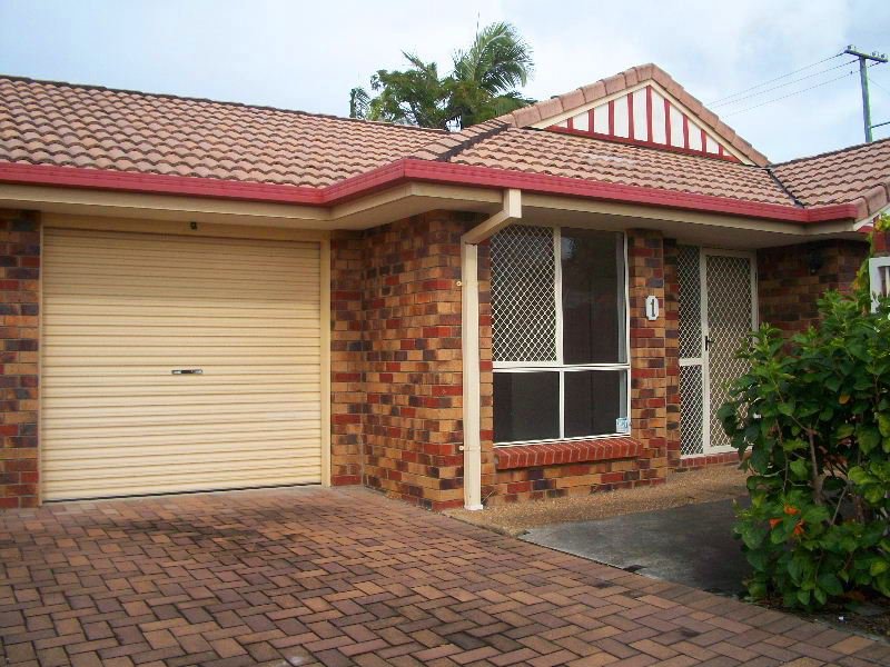 Photo - 1/15 Epala Street, Carina QLD 4152 - Image 1