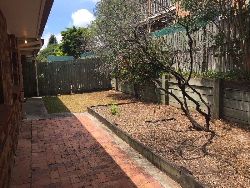 Photo - 1/15 Epala Street, Carina QLD 4152 - Image 5
