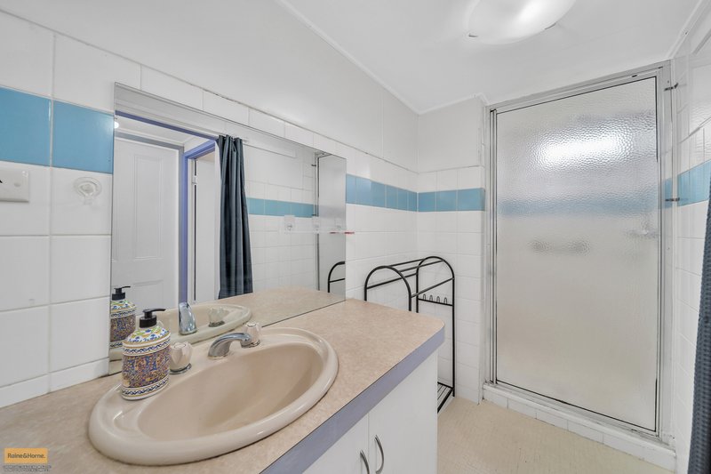 Photo - 115 Ernest Street, Innisfail QLD 4860 - Image 11