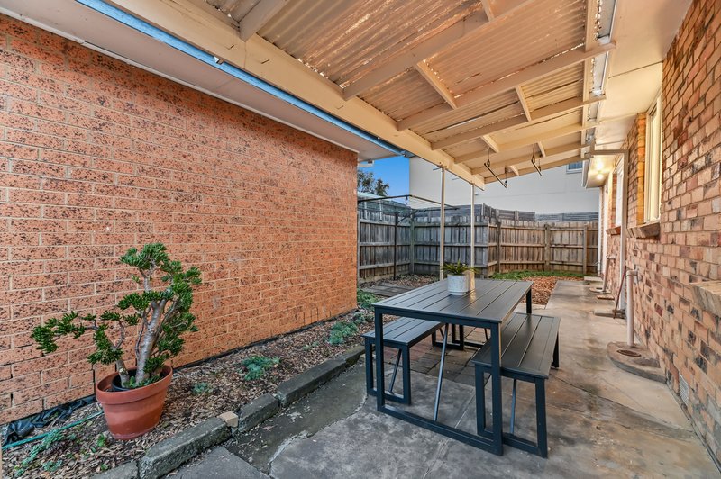 Photo - 1/15 Fernhill Street, Glen Waverley VIC 3150 - Image 11