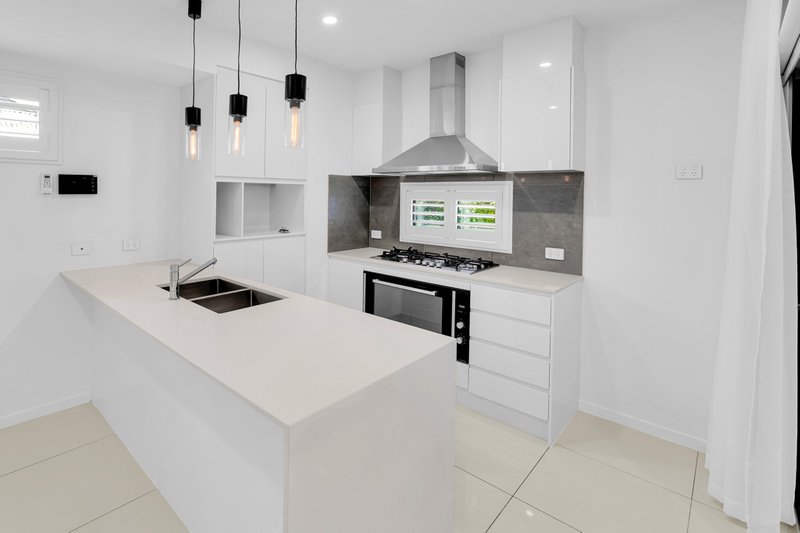 Photo - 1/15 Gary Street, Morningside QLD 4170 - Image 3