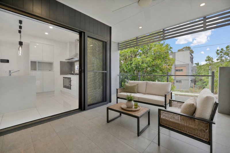 Photo - 1/15 Gary Street, Morningside QLD 4170 - Image 4
