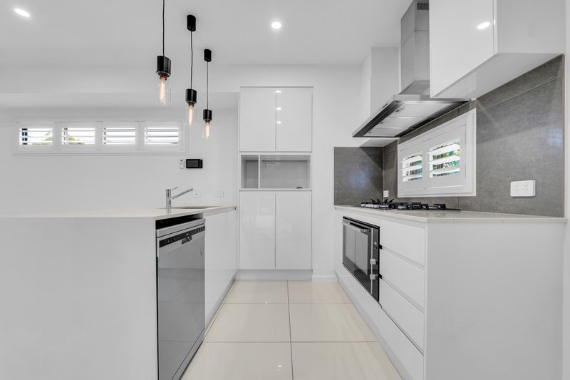 Photo - 1/15 Gary Street, Morningside QLD 4170 - Image 7