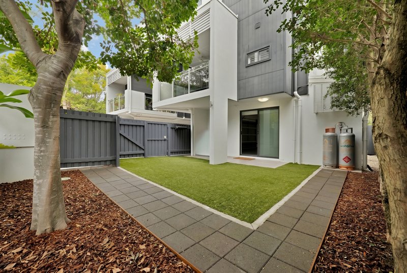 Photo - 1/15 Gary Street, Morningside QLD 4170 - Image 8